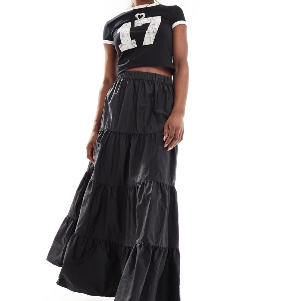 Boho Tiered black maxi skirt. Size XL. NWT.